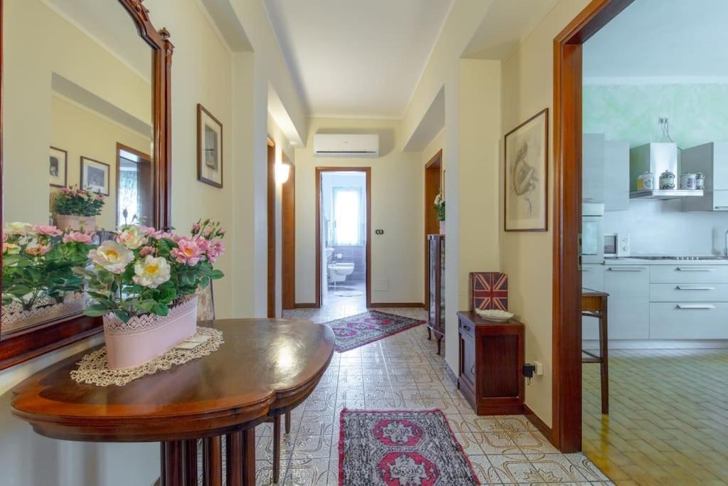 Le Bouganville Apartment Desenzano del Garda Extérieur photo
