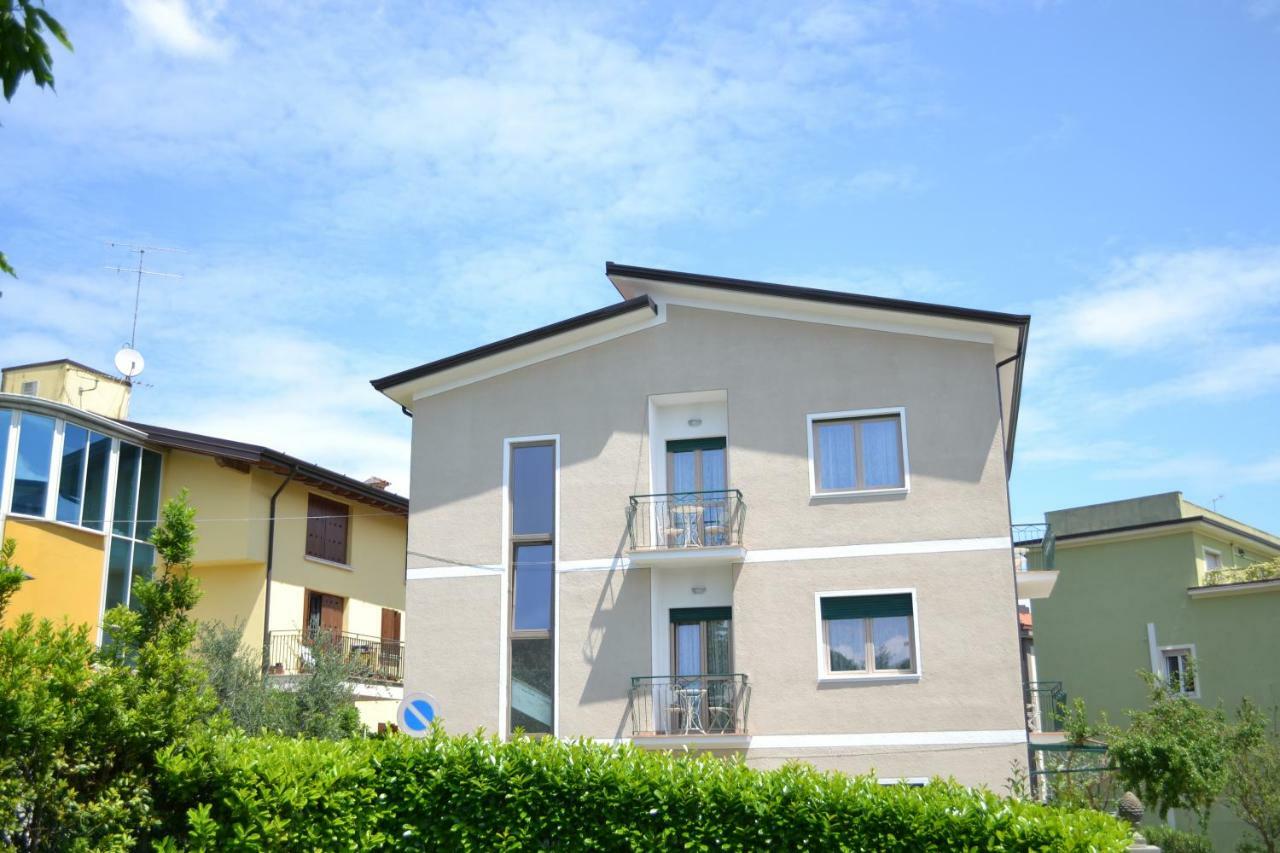 Le Bouganville Apartment Desenzano del Garda Extérieur photo